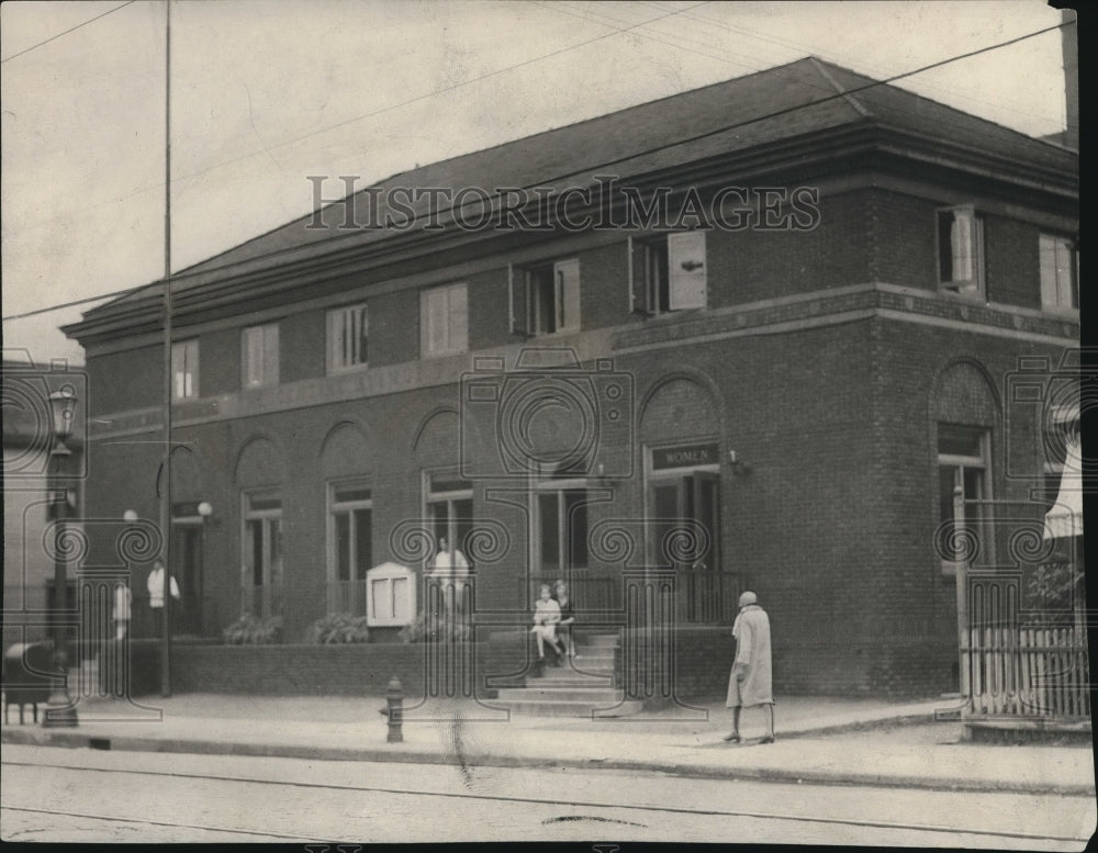 1929 Press Photo Central Avenue Bath House building - cva85389 - Historic Images