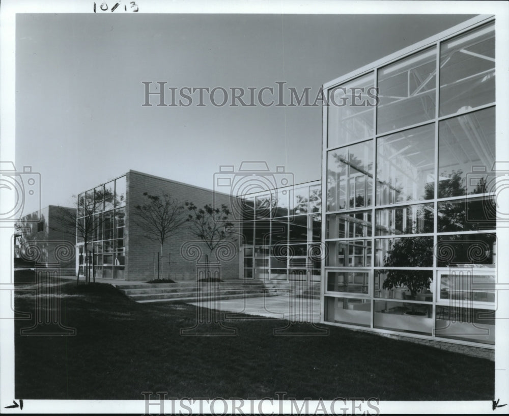 1985 Press Photo The Adult Training Center in Maple Heights - Historic Images