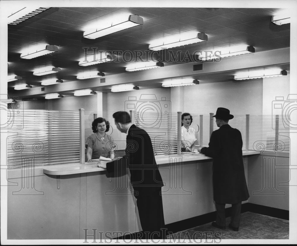 1950 Press Photo The teller&#39;s quarter inthe Cetral National Bank&#39;s fourth floor - Historic Images