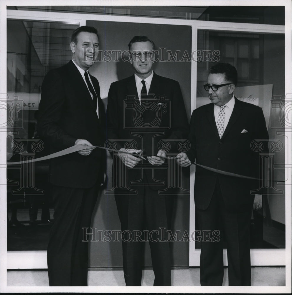 1966 Press Photo J Silson, R Leicher & O Putka Officials of American Natl Bank - Historic Images
