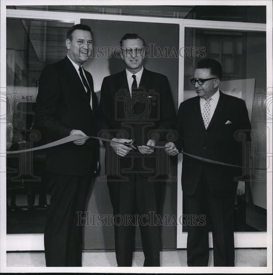 1966 Press Photo J Silson, R Leicher & O Putka Officials of American Natl Bank - Historic Images
