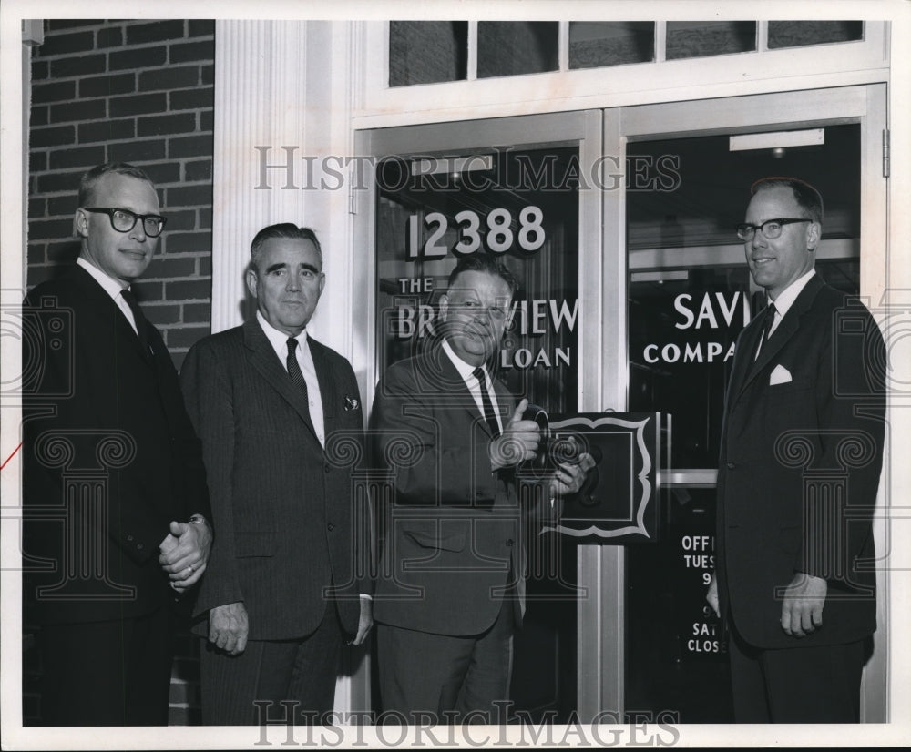 1965 Press Photo Opening of Broadview Savings &amp; Loans Office - cva85599-Historic Images