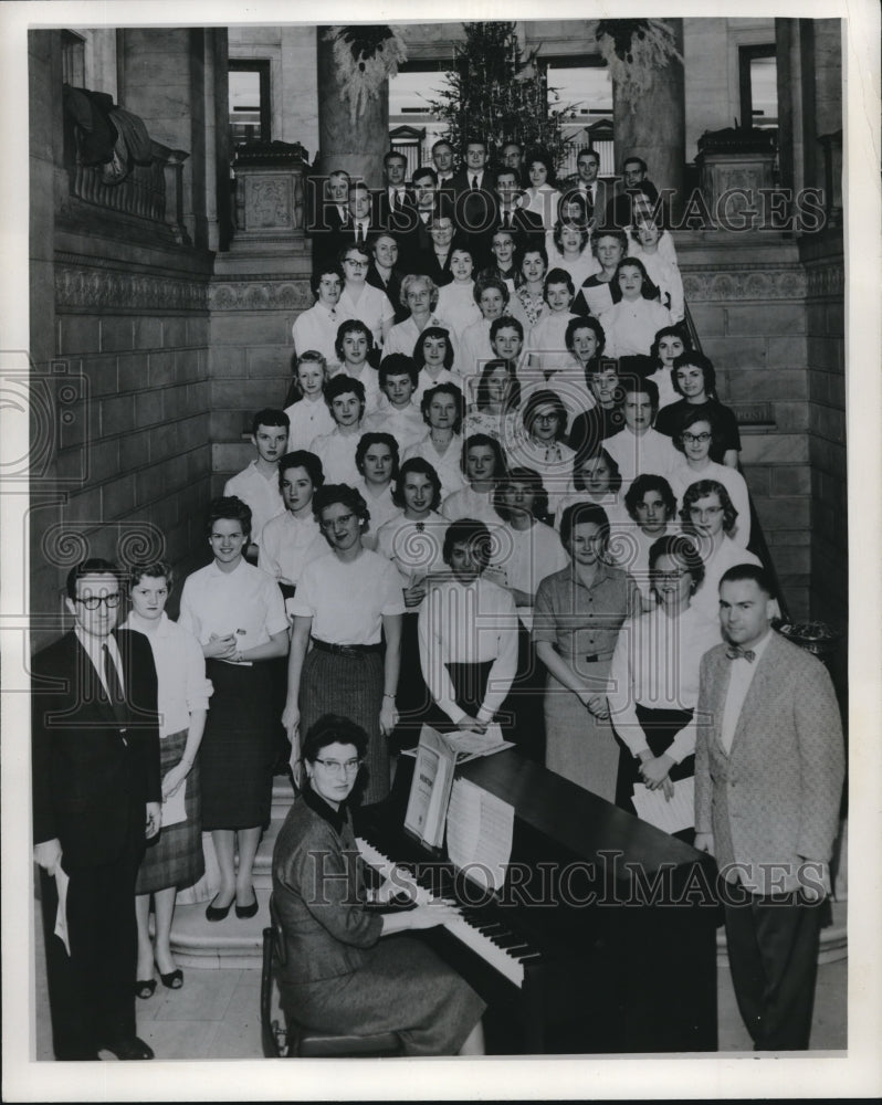 1961 Press Photo National City Bank Christmas Carolers - cva85634 - Historic Images