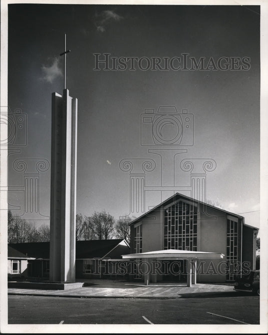 1963 Press Photo Modernistic Cross Tower on new Rockport Methodist Sanctuary - Historic Images