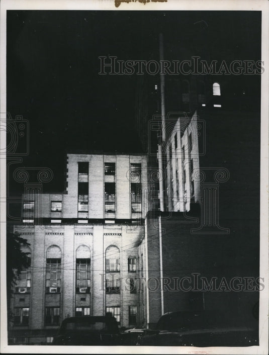 1964 The spot lights, the answer to the County Jail problem - Historic Images