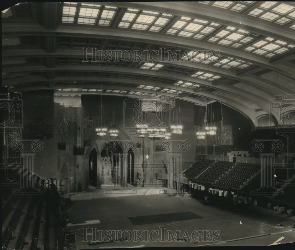 Press Photo The Public Hall during the Miracle performances - cva86354-Historic Images