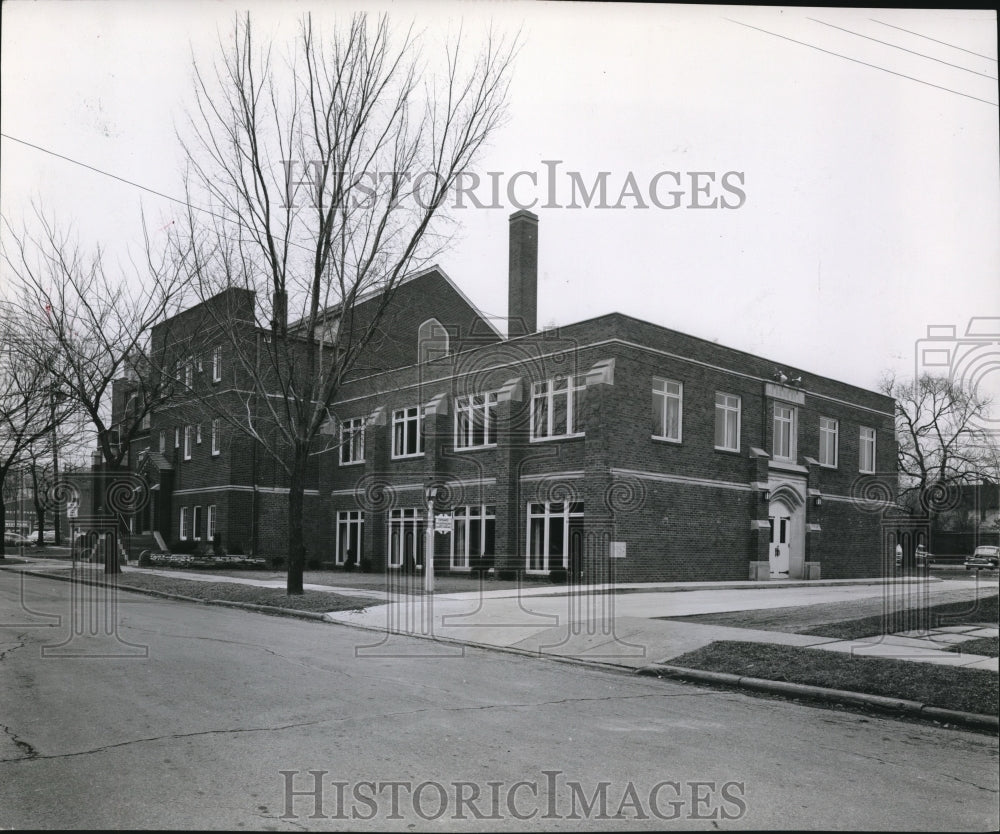 1954 Press Photo Bethanu English Lutheran Church, Triskett Rd at Lorain Ave - Historic Images