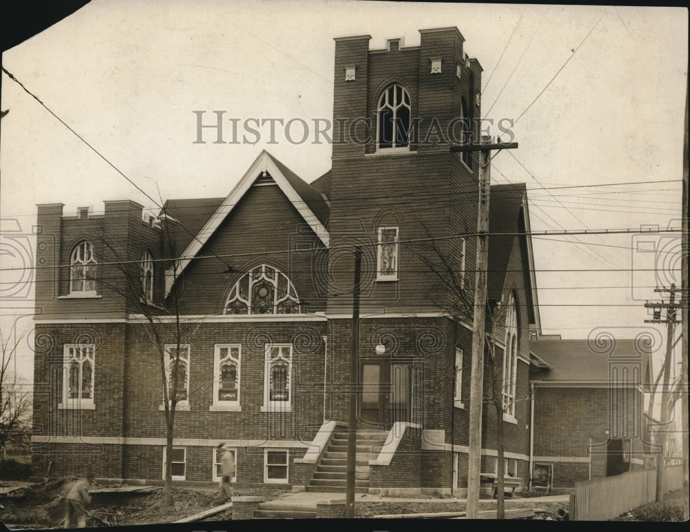 1914 Press Photo The Exterior of Collinwood M.E. Church - cva86521 - Historic Images