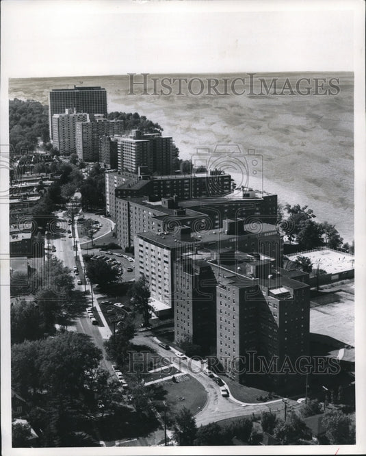 1971 Press Photo Gold Coast West Apartments - cva86613 - Historic Images