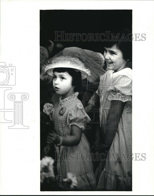 1985 Press Photo Katy & Jukie Jerman in their new Easter Finery - cva86628 - Historic Images