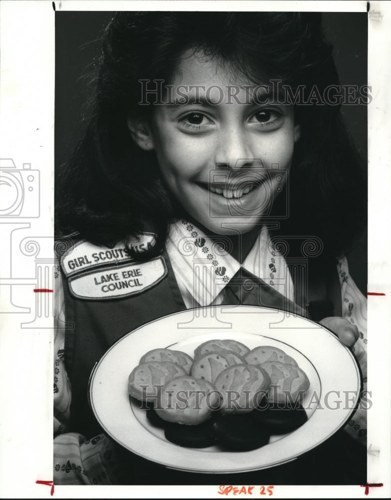 1987 Press Photo The Girl Scout Cookie Story - Historic Images