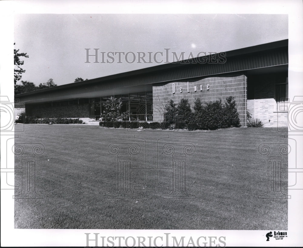 1962 Press Photo The Deluxe Check Printing Co. in 4747 West 160th Street - Historic Images