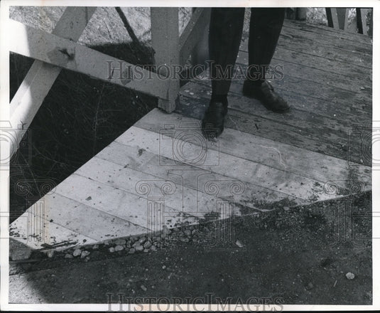 1971 Press Photo New steps-C.T.S., 34th and Pittsburgh - cva86806 - Historic Images
