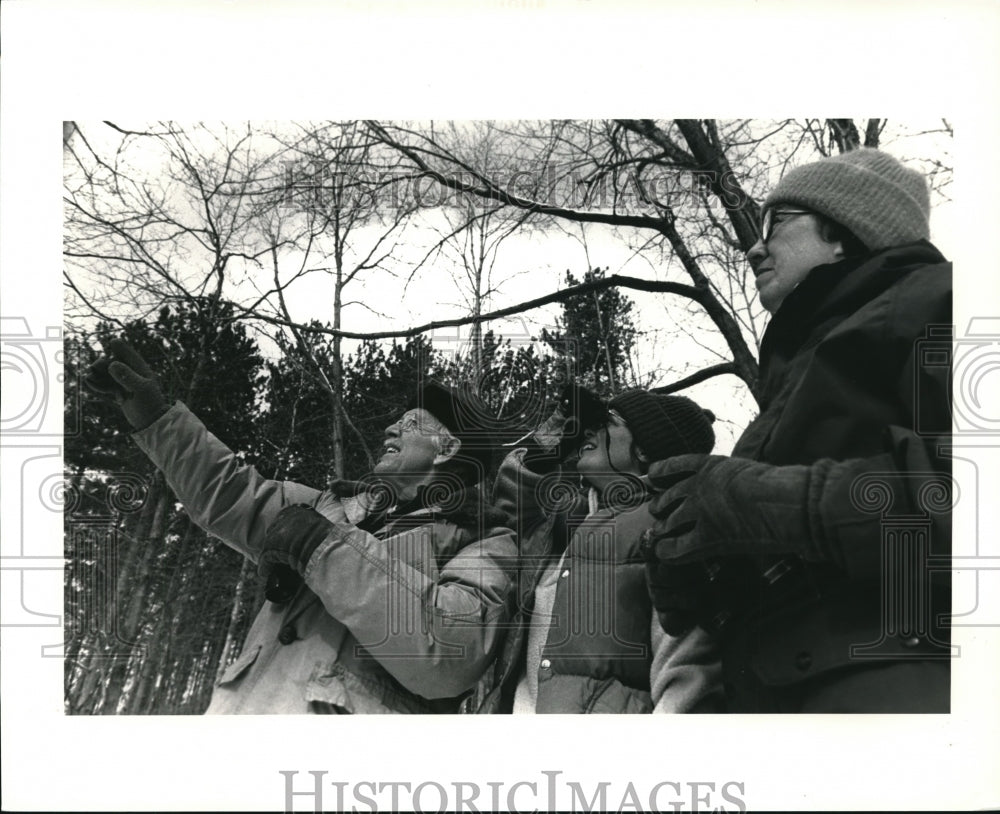 1985 Press Photo Birdwatching - Historic Images