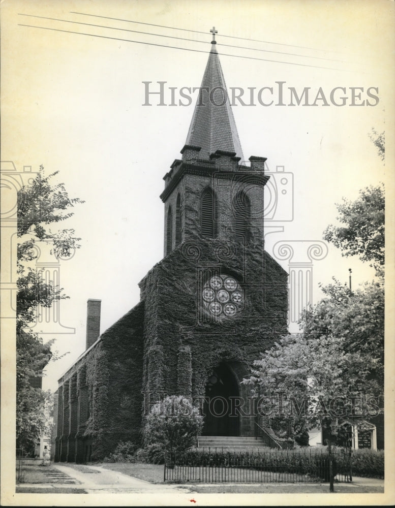 1956 Press Photo The Doctor Martin Luther Evangelical Lutheran Church - Historic Images