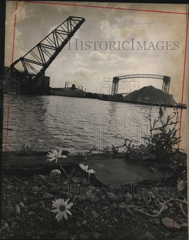 1971 The Cuyahoga River  - Historic Images
