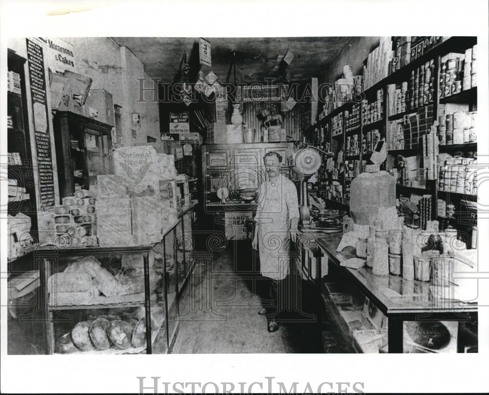 Asadonsry Grocery  - Historic Images