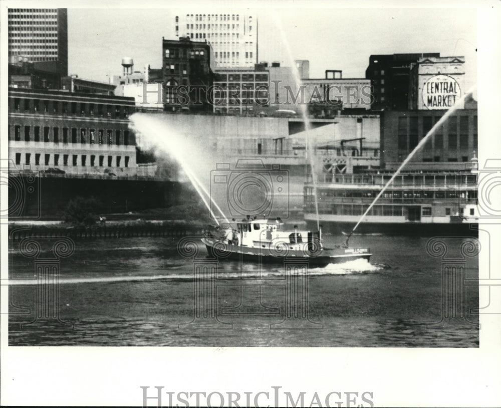 1981 Press Photo Cuyahoga River - Historic Images