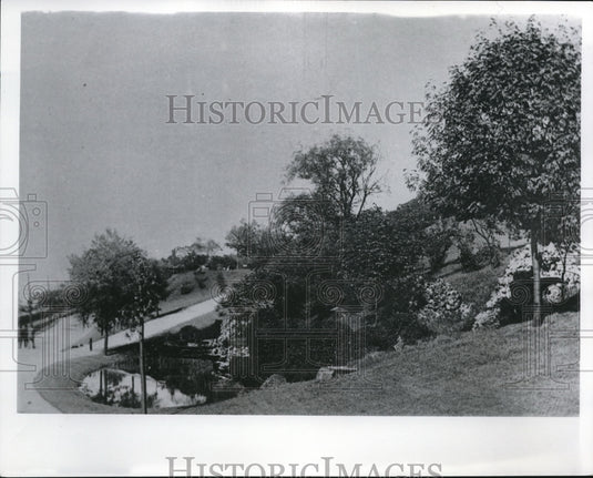 1962 Lower drive in Lakeview Park in 1885  - Historic Images