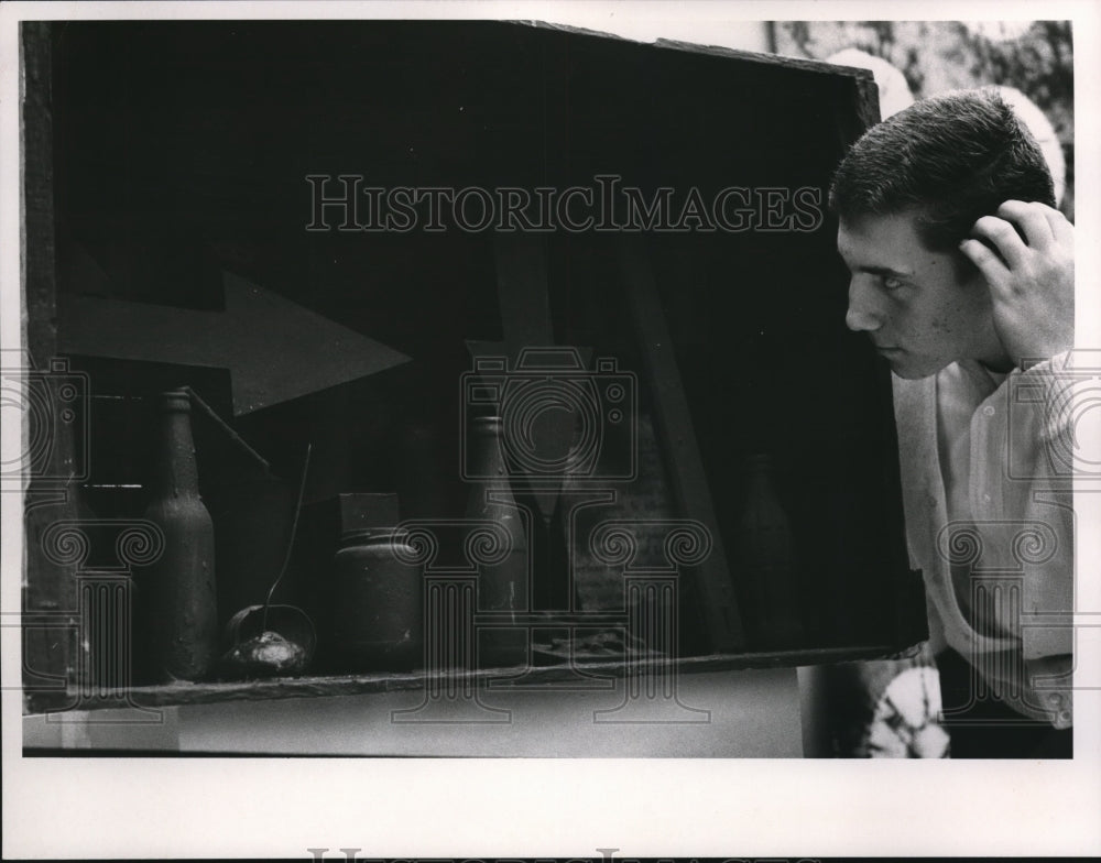 1966 Press Photo The &quot;Hunger is from Within&quot; display with Joseph Regana - Historic Images