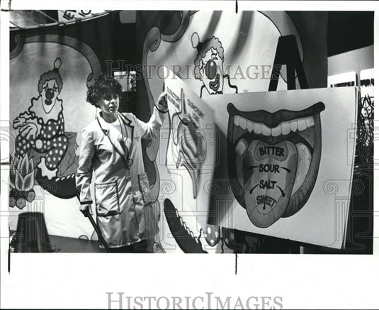 1989 Press Photo Hilary King, grad of Indiana University - Historic Images
