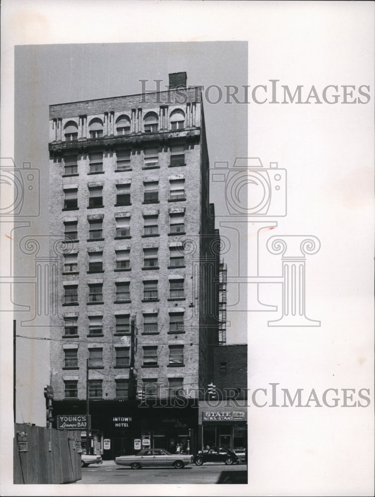 1967 Press Photo Intown Hotel or Gillsy Hotel - cva88595 - Historic Images