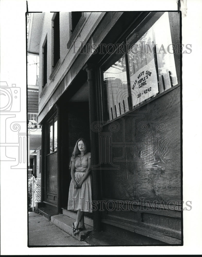 1985 Press Photo Debbie Webb at West Side People&#39;s Clinic - Historic Images