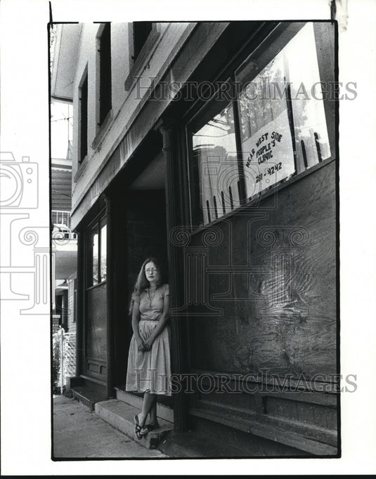 1985 Press Photo Debbie Webb at West Side People's Clinic - Historic Images