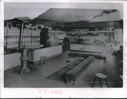 1960 Press Photo Way back in 1865 Ph. Miller opened a "Boot and Shoe Store" on - Historic Images