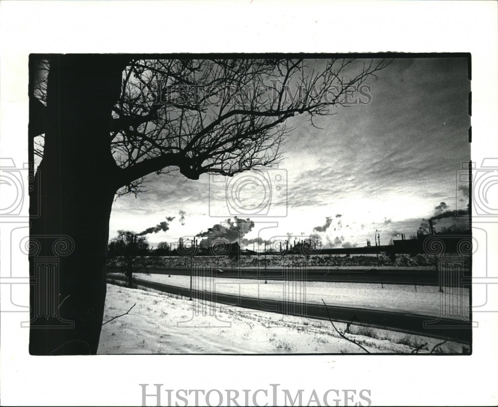 1984 Press Photo &quot;Sunset Over the Flats&quot; by Broadway &amp; Finn - Historic Images