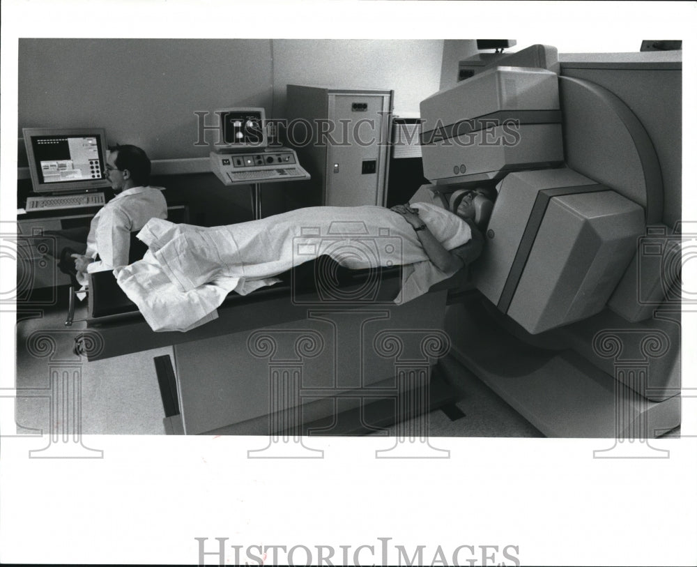 1989 Press Photo The Prism Gamma Camera at Hillcrest Hospital - Historic Images