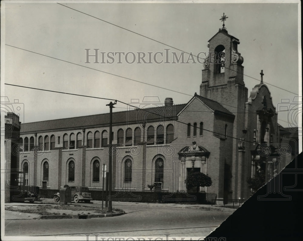 1932 Press Photo St. Andrews Catholic Church E. 51st St. and Superior Ave. - Historic Images