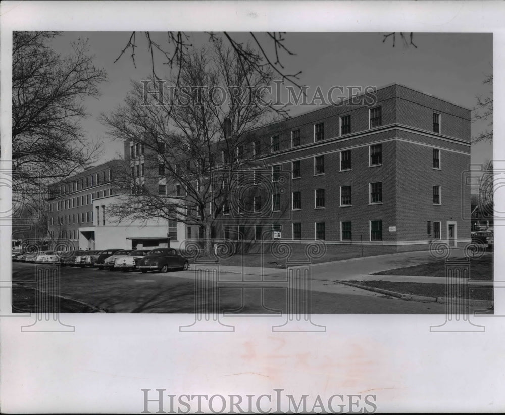 1956 Press Photo Lakewood Hospital - cva90469 - Historic Images