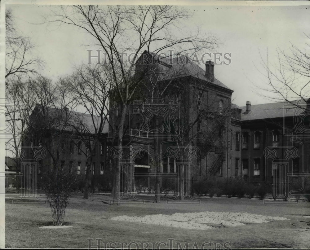 1930 Press Photo Entrance Tuberculosis Sanitorium, City Hospital - cva90541 - Historic Images