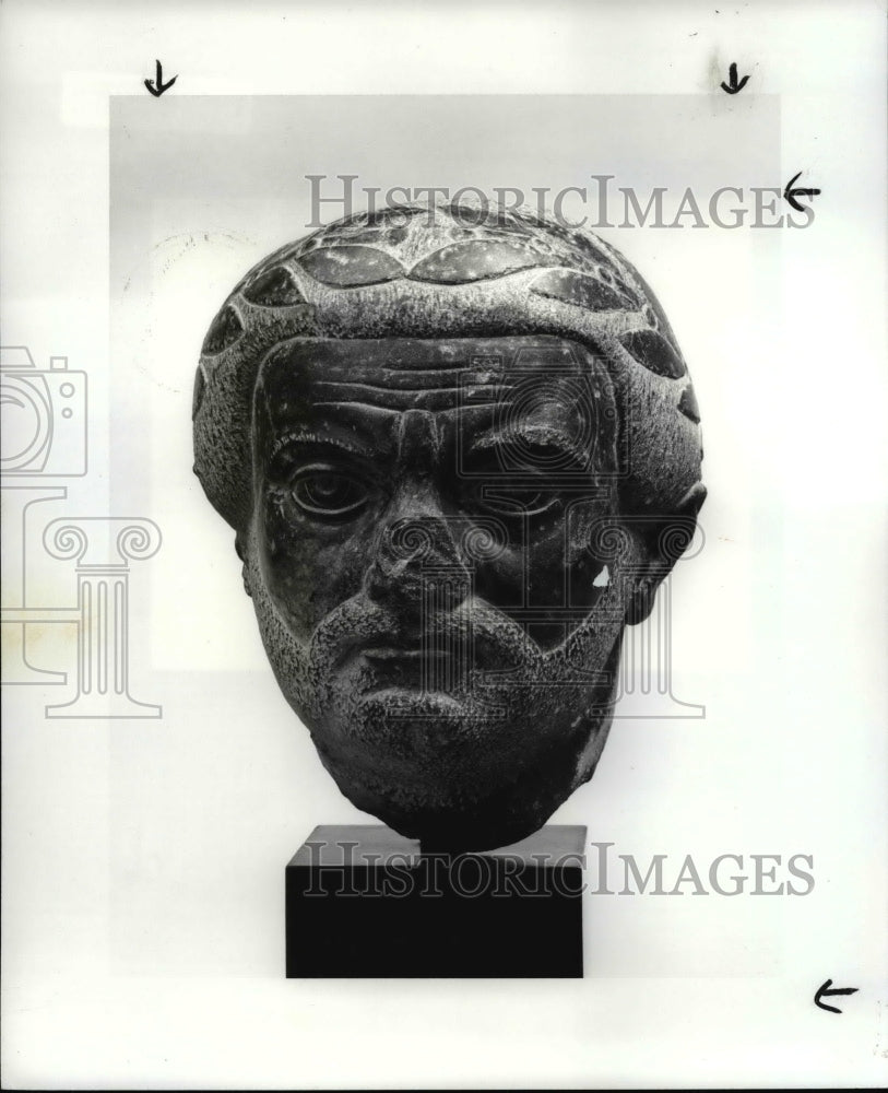 1985 Press Photo Portrait of Lininius I, John L. Severance - Historic Images