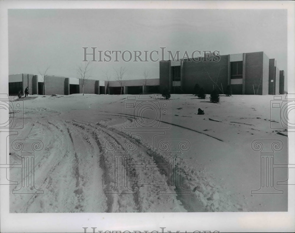 1969 Press Photo Exterior of Dale Heskett Junior High School - cva90908-Historic Images