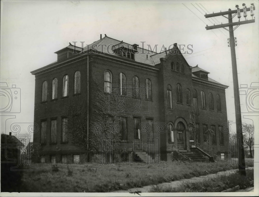 1941 Moulton School, Adeline Ave. \7 Bosworth Rd.  - Historic Images