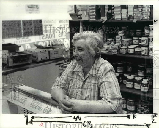 1984 Press Photo Mary Heilman in Little Italy - Historic Images