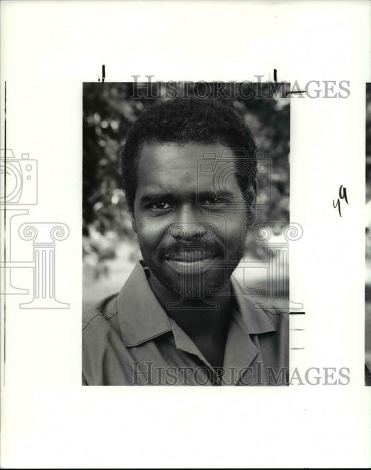 1990 Press Photo Reginald White, honored by the city of Bedford Heights-Historic Images
