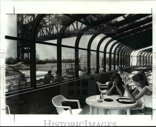 1987 Press Photo Alterations at Fagan's Restaurants - Historic Images