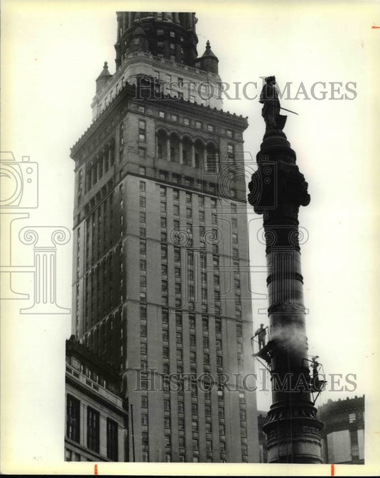 1979 Press Photo Sailors Tower on Public Square being cleaned - cva92121 - Historic Images