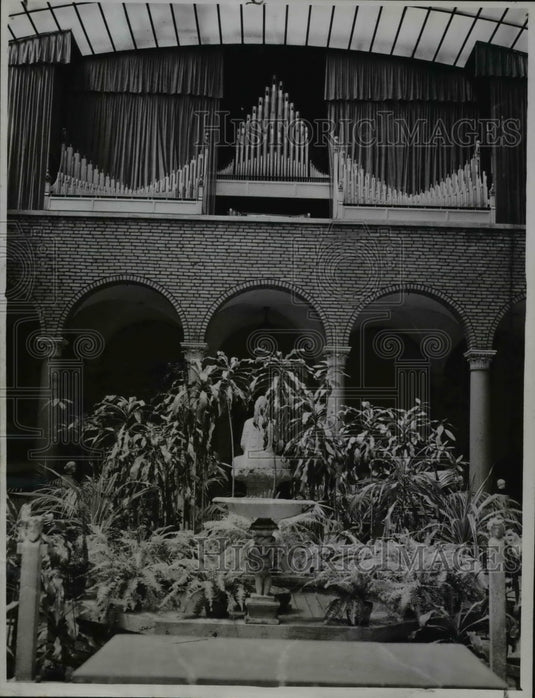 1946 Press Photo The McMyler Memorial Organ at Cleveland Museum of Art - Historic Images