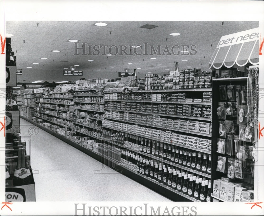 1981 Press Photo Pick N Pay store, Health and Beauty aids - Historic Images