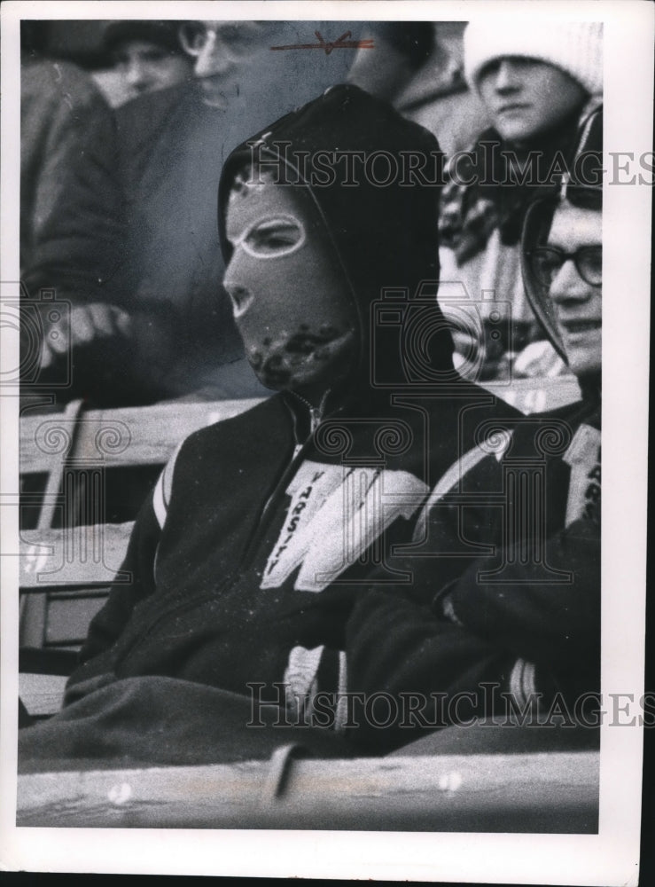 1969 Press Photo Stadium colder than refrigerator for HS football doubleheader - Historic Images