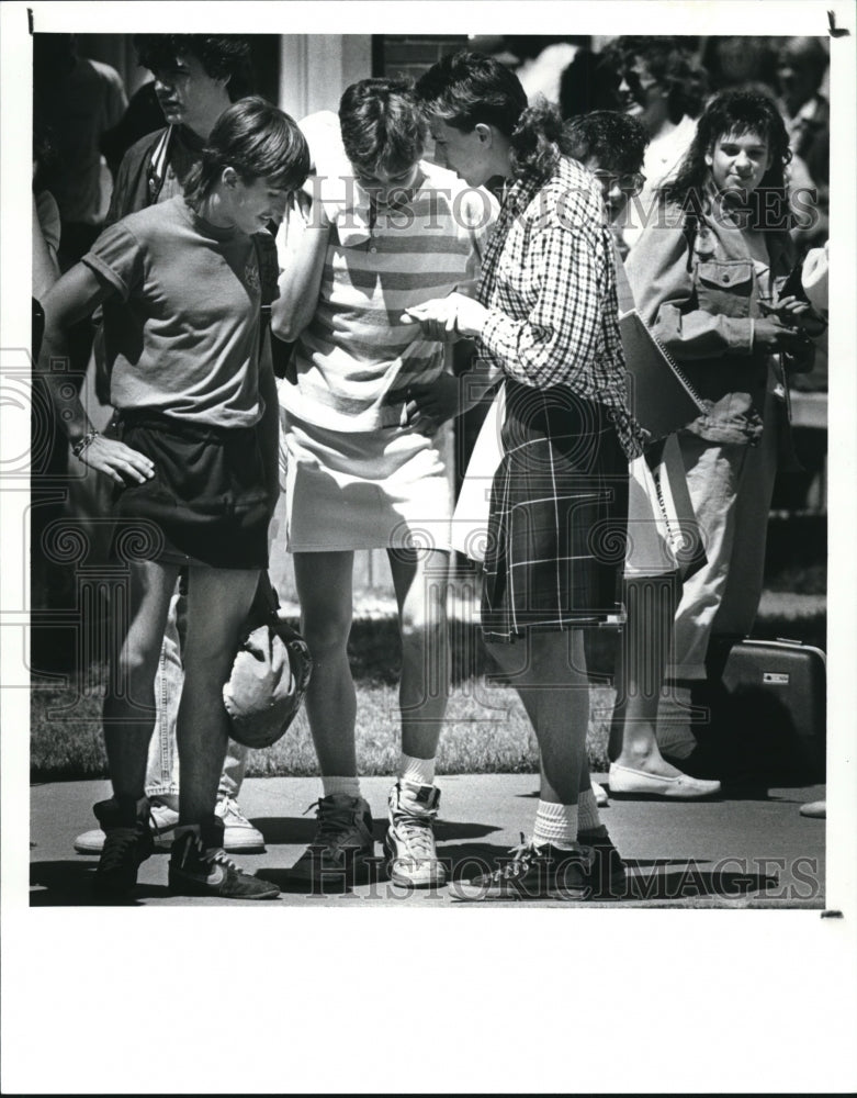 1988 Press Photo Berea High School sophomores, Dave Hurray, John Matye - Historic Images