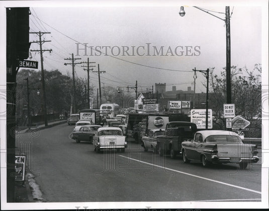 1960 Evening rush - Historic Images