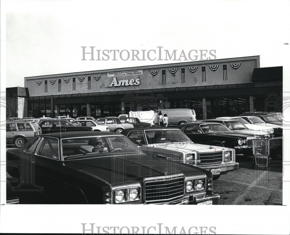 1989 Press Photo Ames Stores at 12782 Rockside Road Garfield Hts. - Historic Images