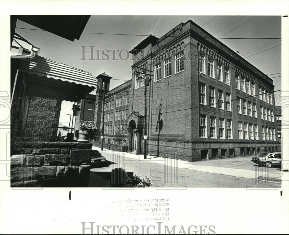 1988 Press Photo The Murray Hill School View from Paul Street - Historic Images