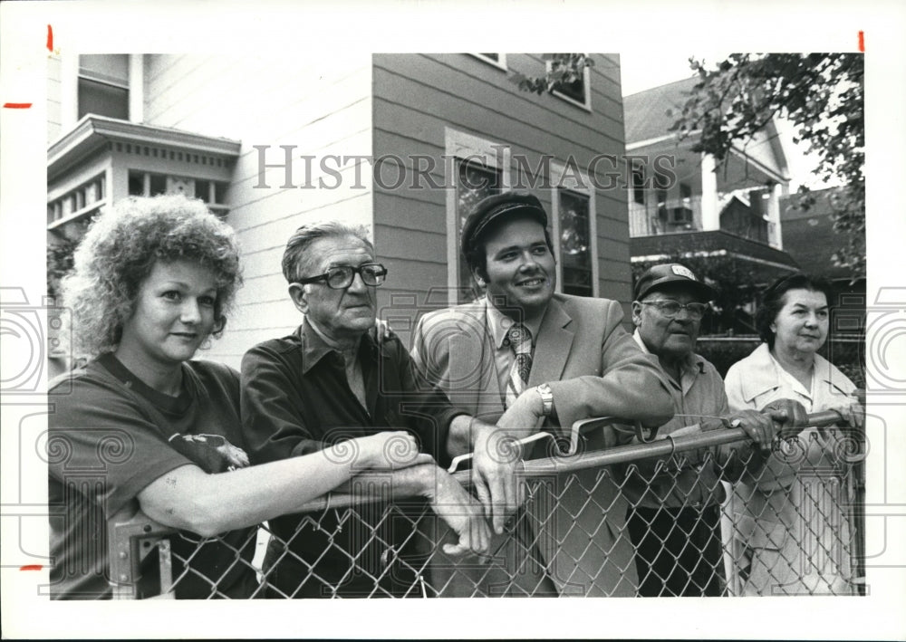 1981 Press Photo Judy Huggins at Rowley Ave. neighborhood - Historic Images