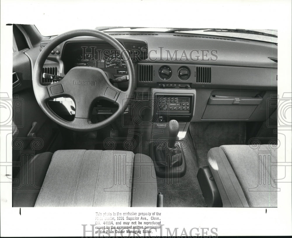 1988 Press Photo Mazda MVP Van interior - Historic Images